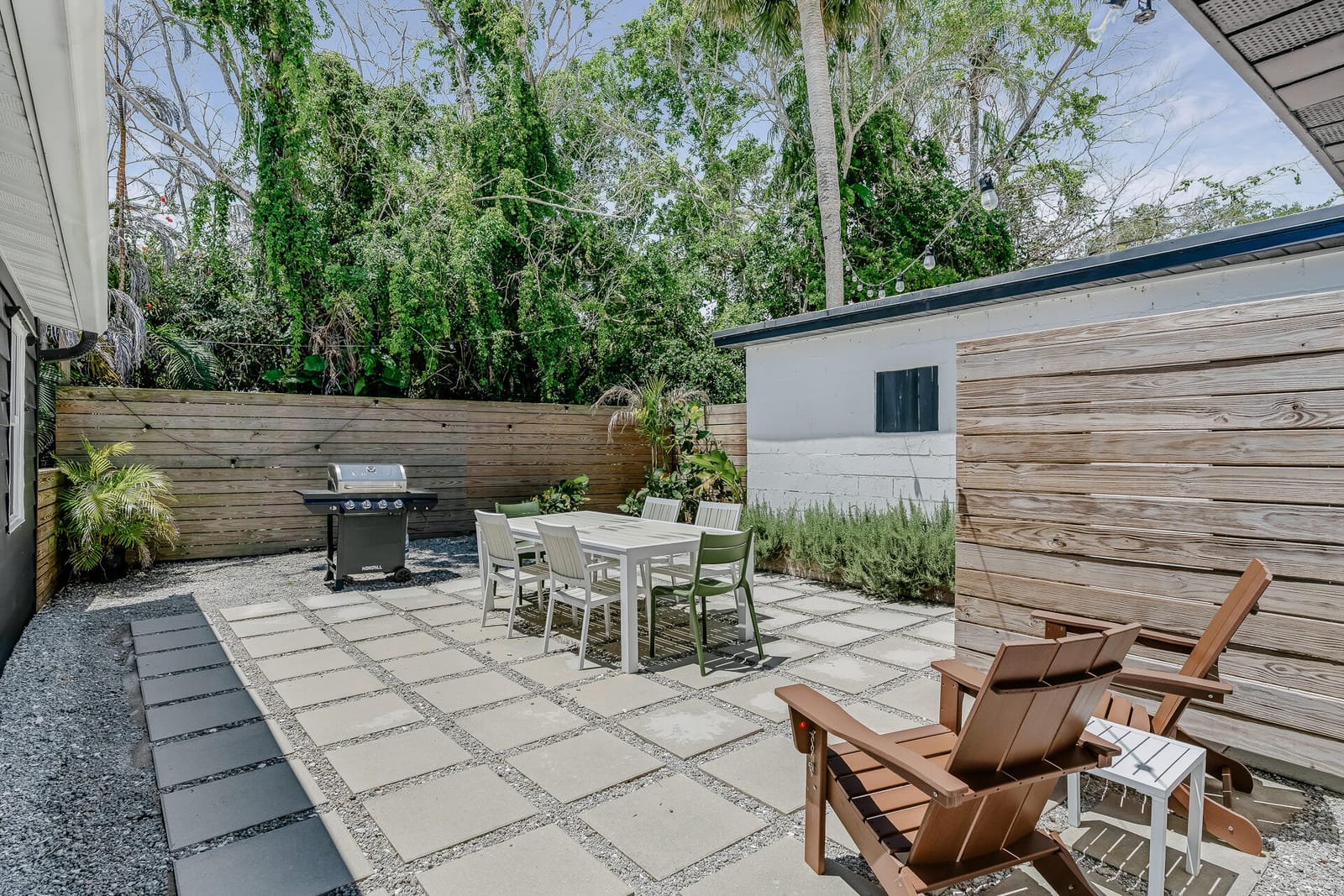 10007 S Indian River Drive — photo 3