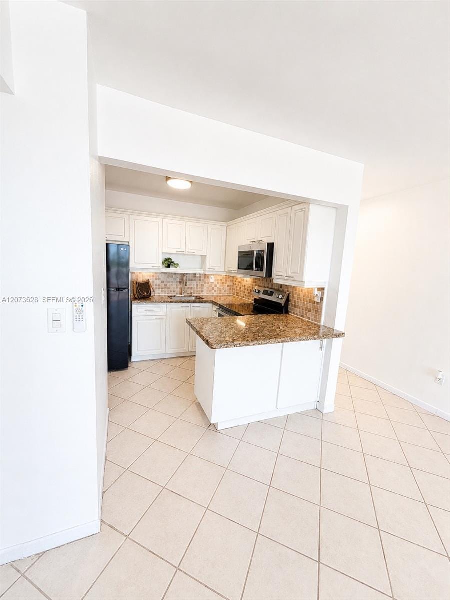 3551 SW 9th Terrace 502, Miami, FL 33135 photo 5