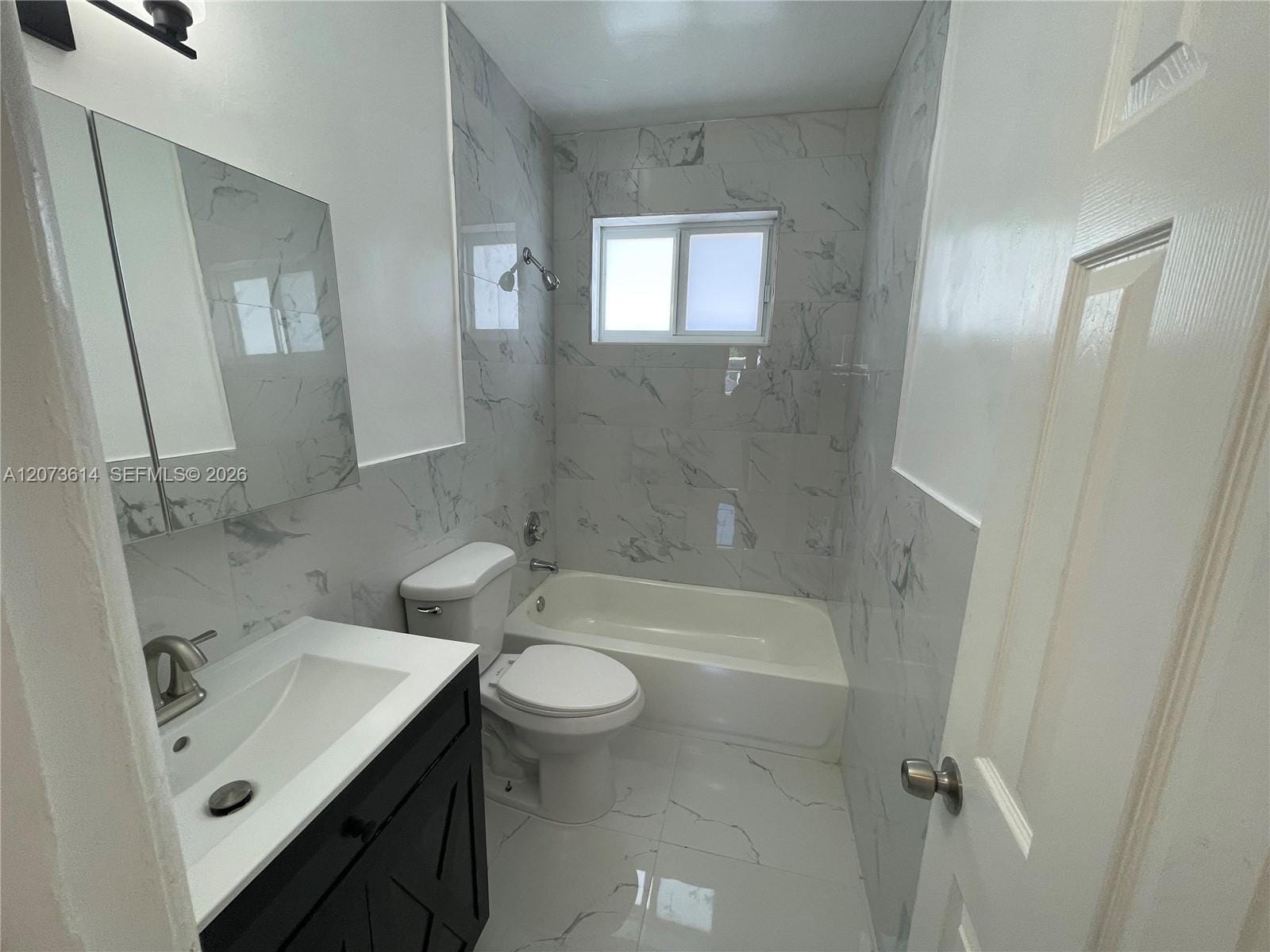 3731 SW 32nd Avenue — photo 3
