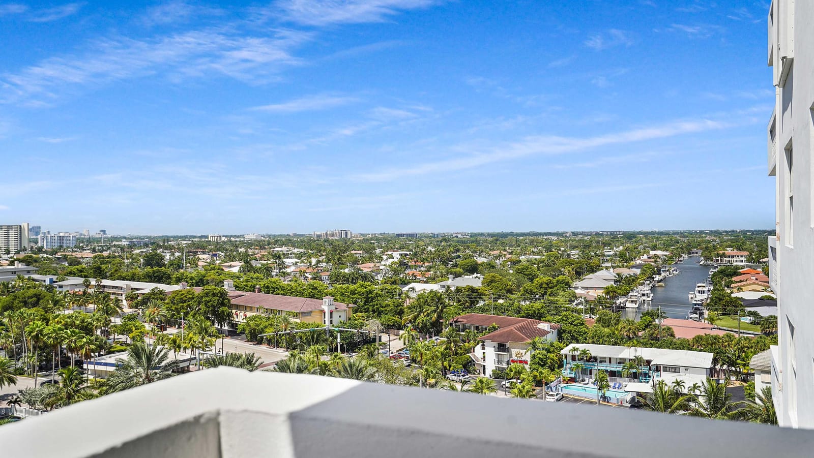 4250 GALT OCEAN Drive 10D — photo 2