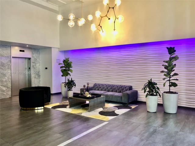 10 Aragon Avenue 703, Coral Gables, FL 33134