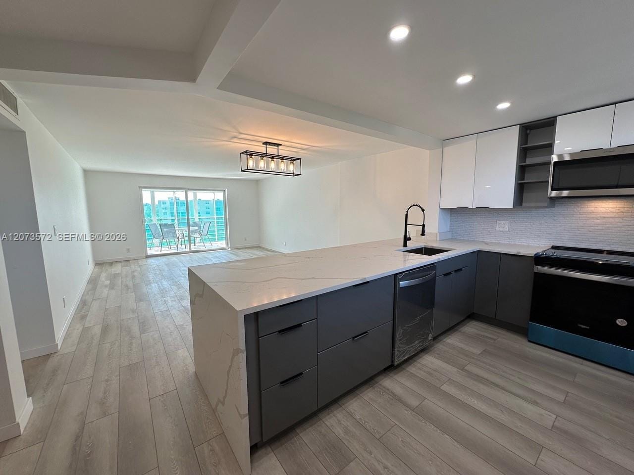 441 SE 3rd Street 501 — photo 4