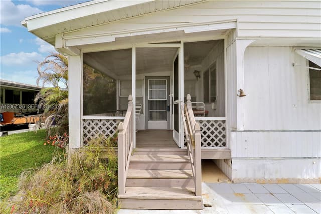 7128 SE Seahawk Street, sold in Ridgeway, Hobe Sound, FL