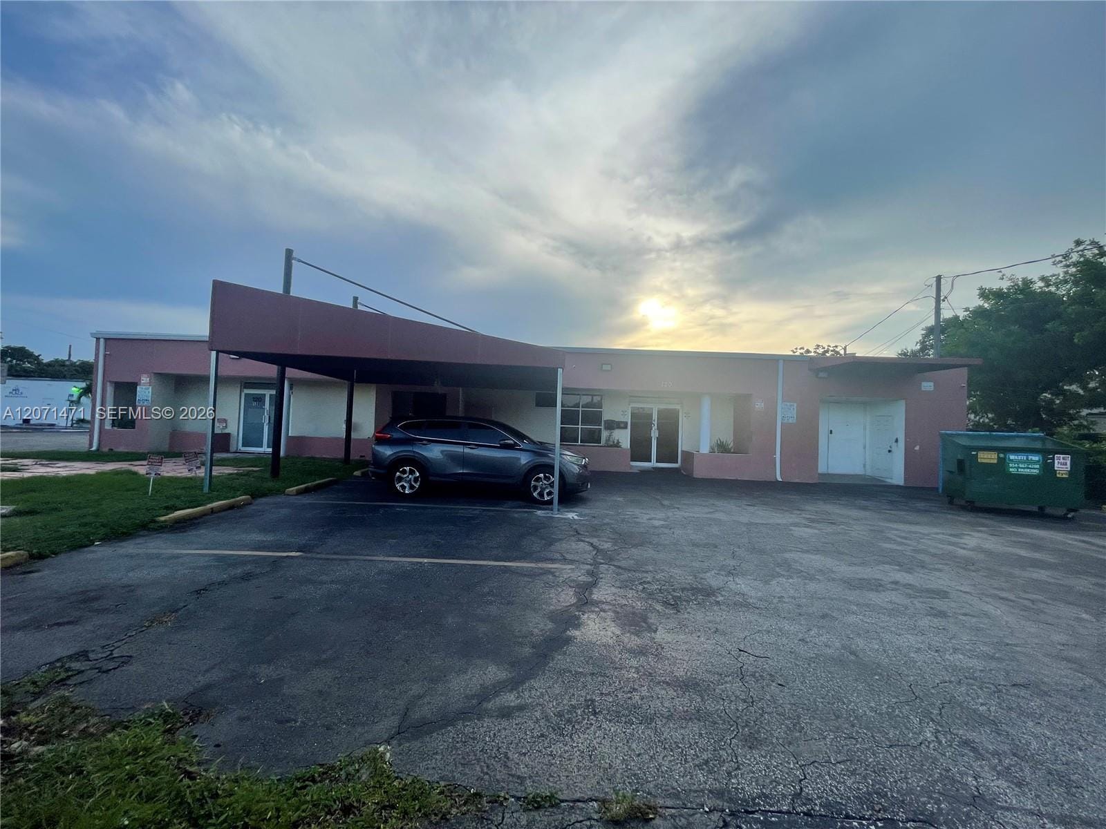 120 SW 70th Avenue, Pembroke Pines, FL 33023