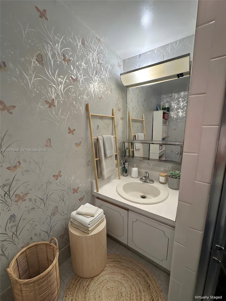 2304 Lake Osborne Drive 21 — photo 5