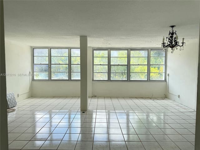 6903 Cypress Road C26, Plantation Royal Section, Plantation, FL