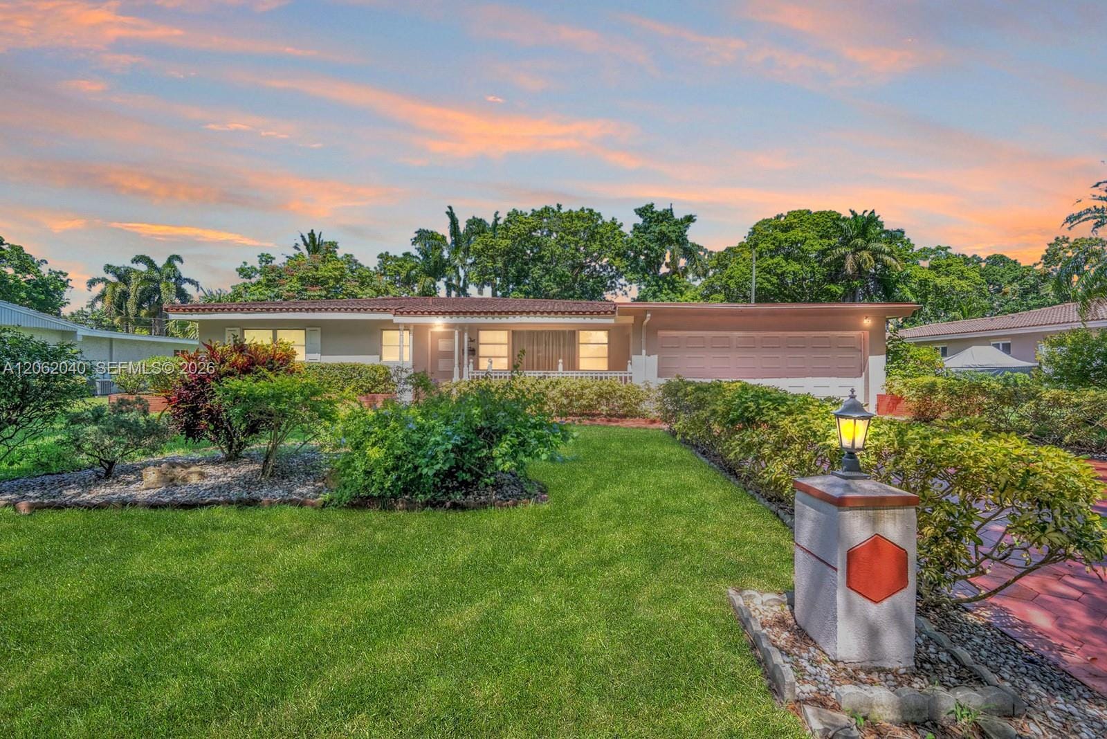 861 Holly Lane, Plantation, FL 33317