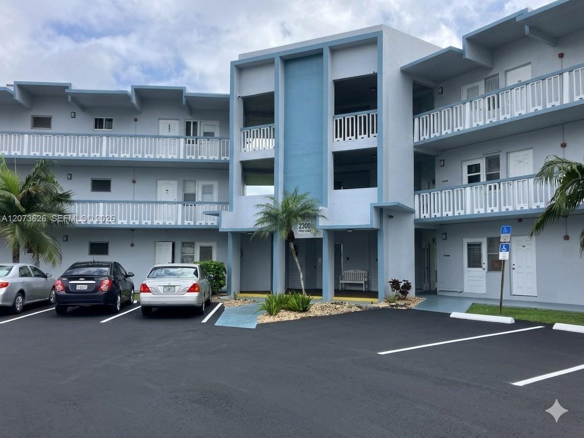 2300 Park Lane 203, Hollywood, FL 33021 photo 1