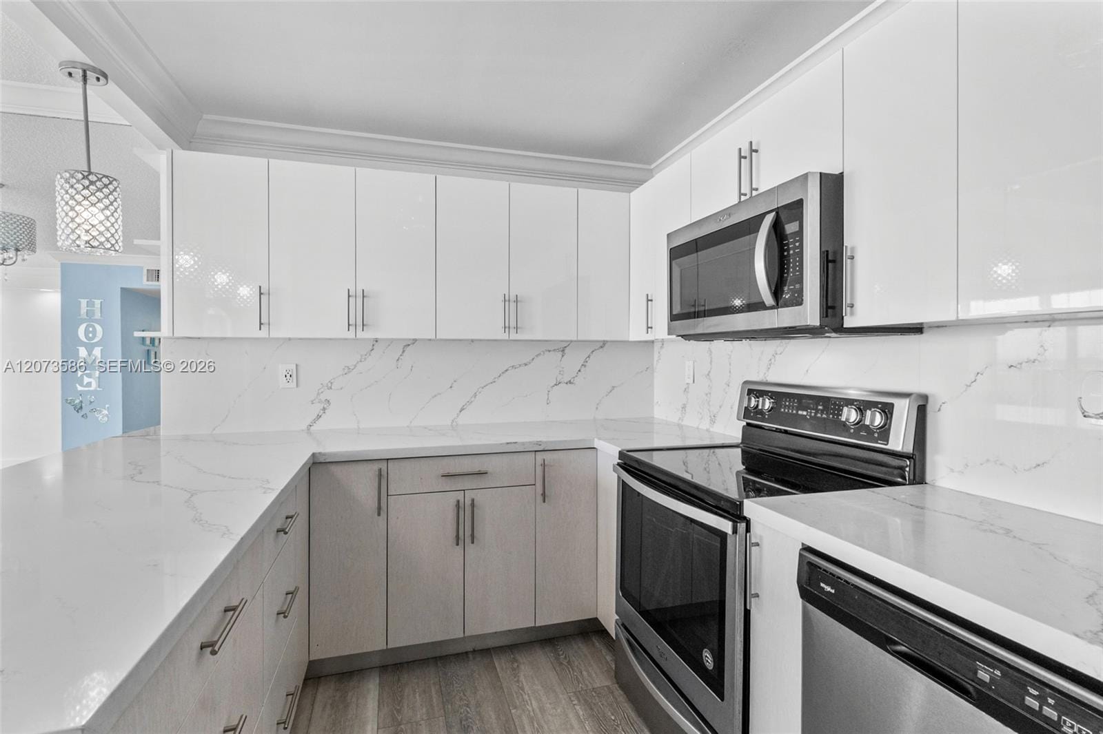 600 NE 36th Street 1404 — photo 7