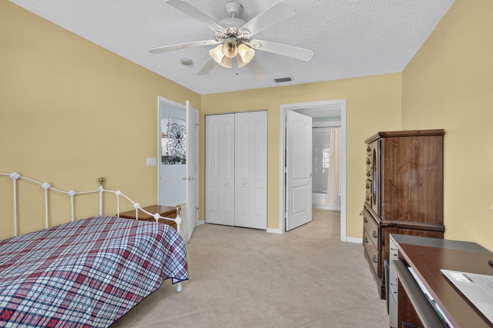 2100 Stonington Terrace — photo 6