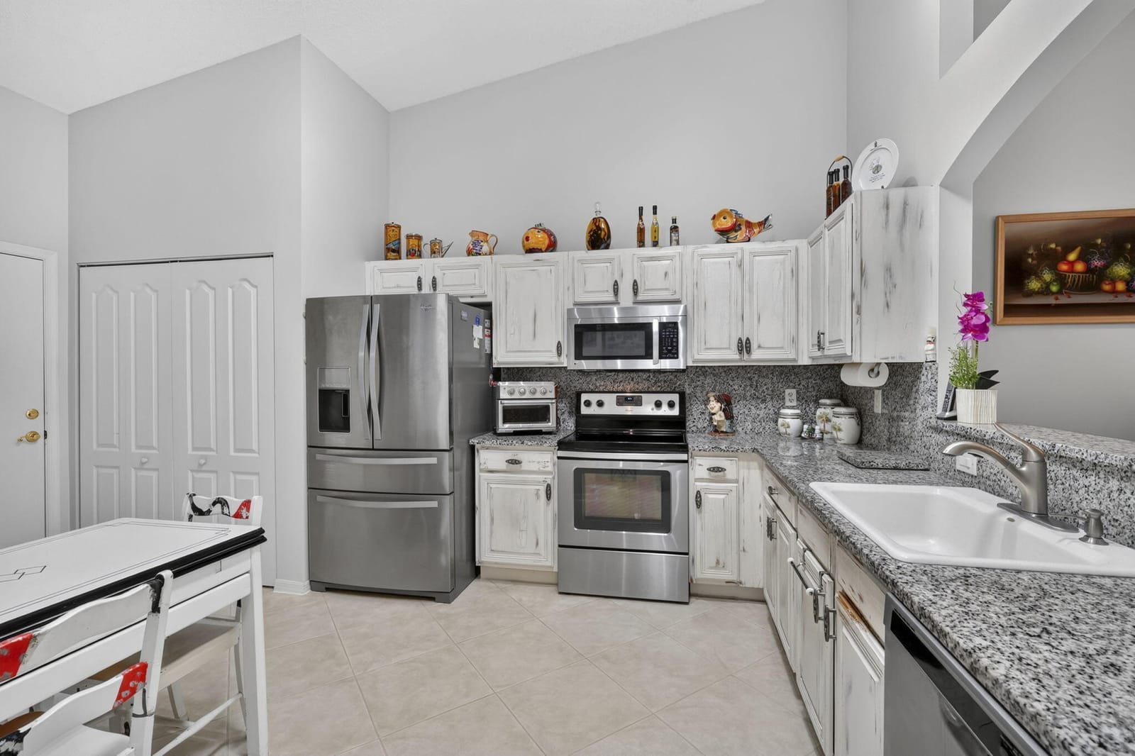 2100 Stonington Terrace — photo 9