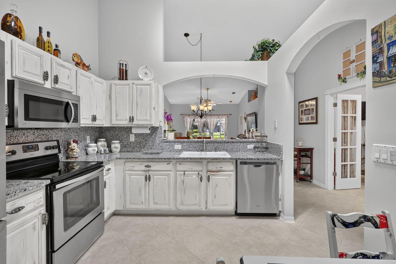 2100 Stonington Terrace — photo 10