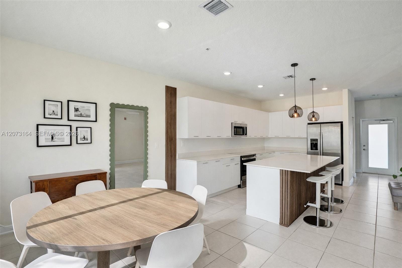 8001 NW 41st Street F-109, Doral, FL 33166 photo 3
