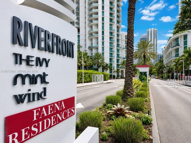 350 S Miami Avenue 2215, Wind, Miami, FL