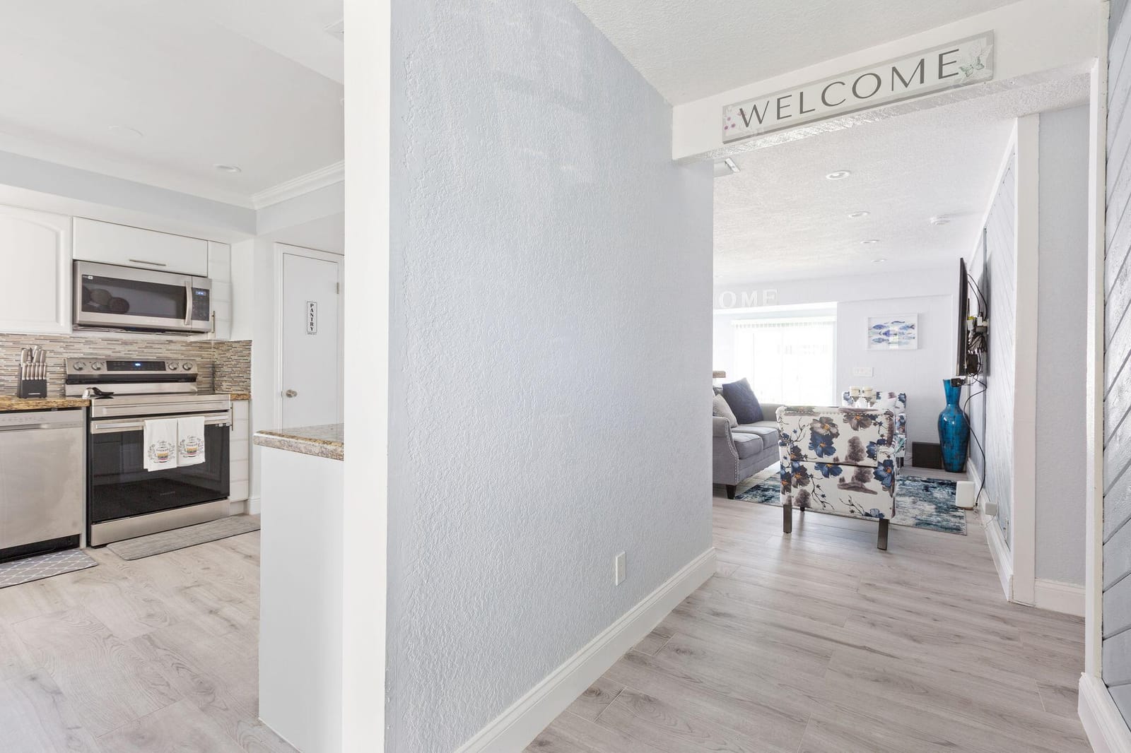 10044 Dasheen Avenue — photo 3