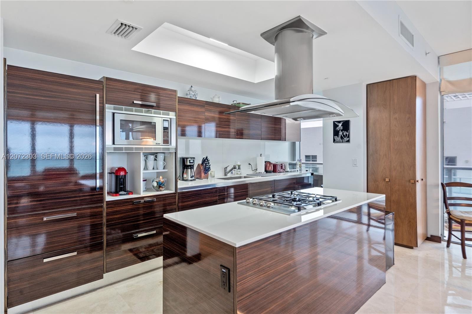 3737 Collins Avenue S-701 — photo 12