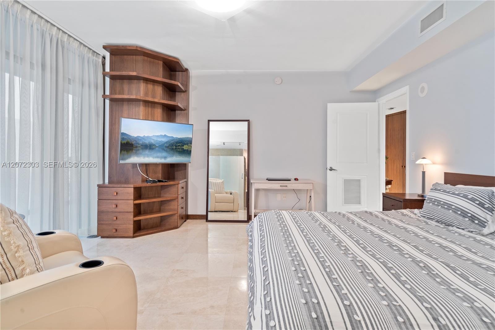3737 Collins Avenue S-701, Miami Beach, FL 33140 photo 14