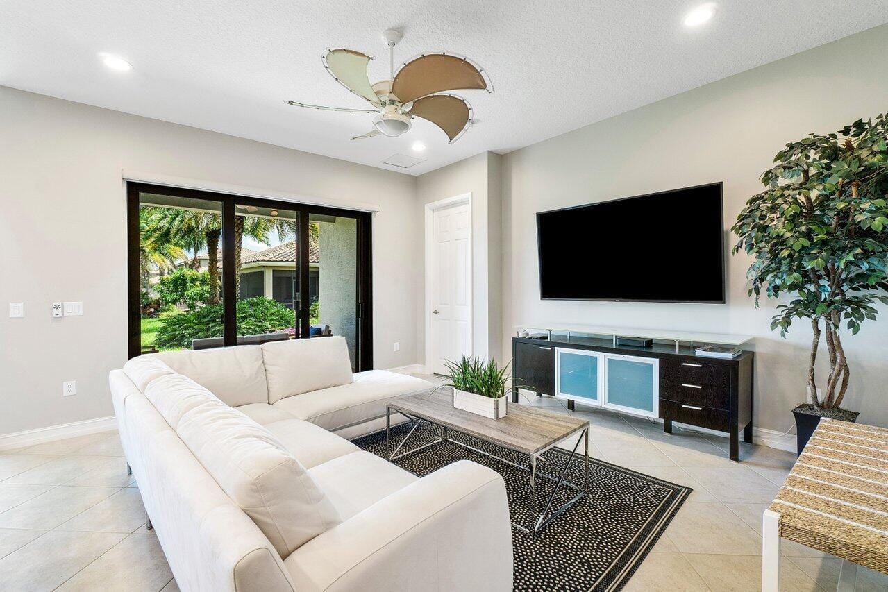 7883 Clay Mica Court, Delray Beach, FL 33446 photo 11