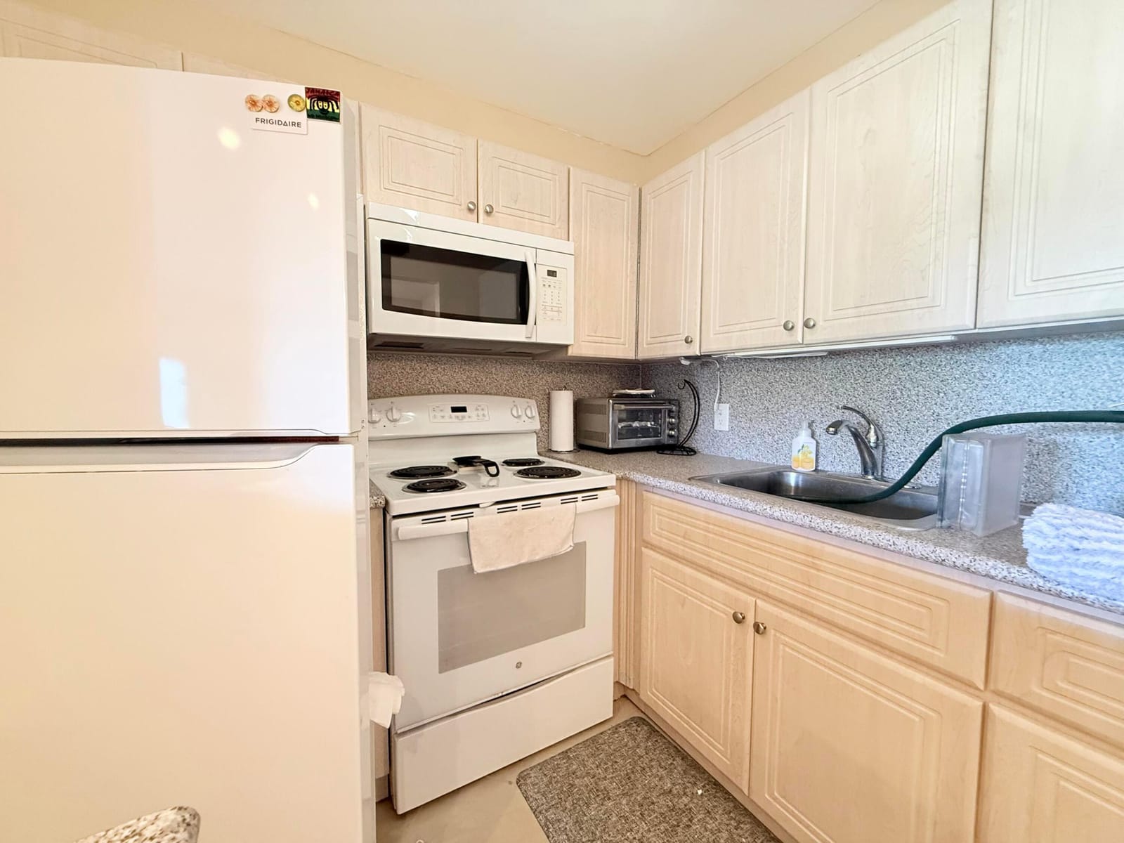22 Markham A, Deerfield Beach, FL 33442 photo 13