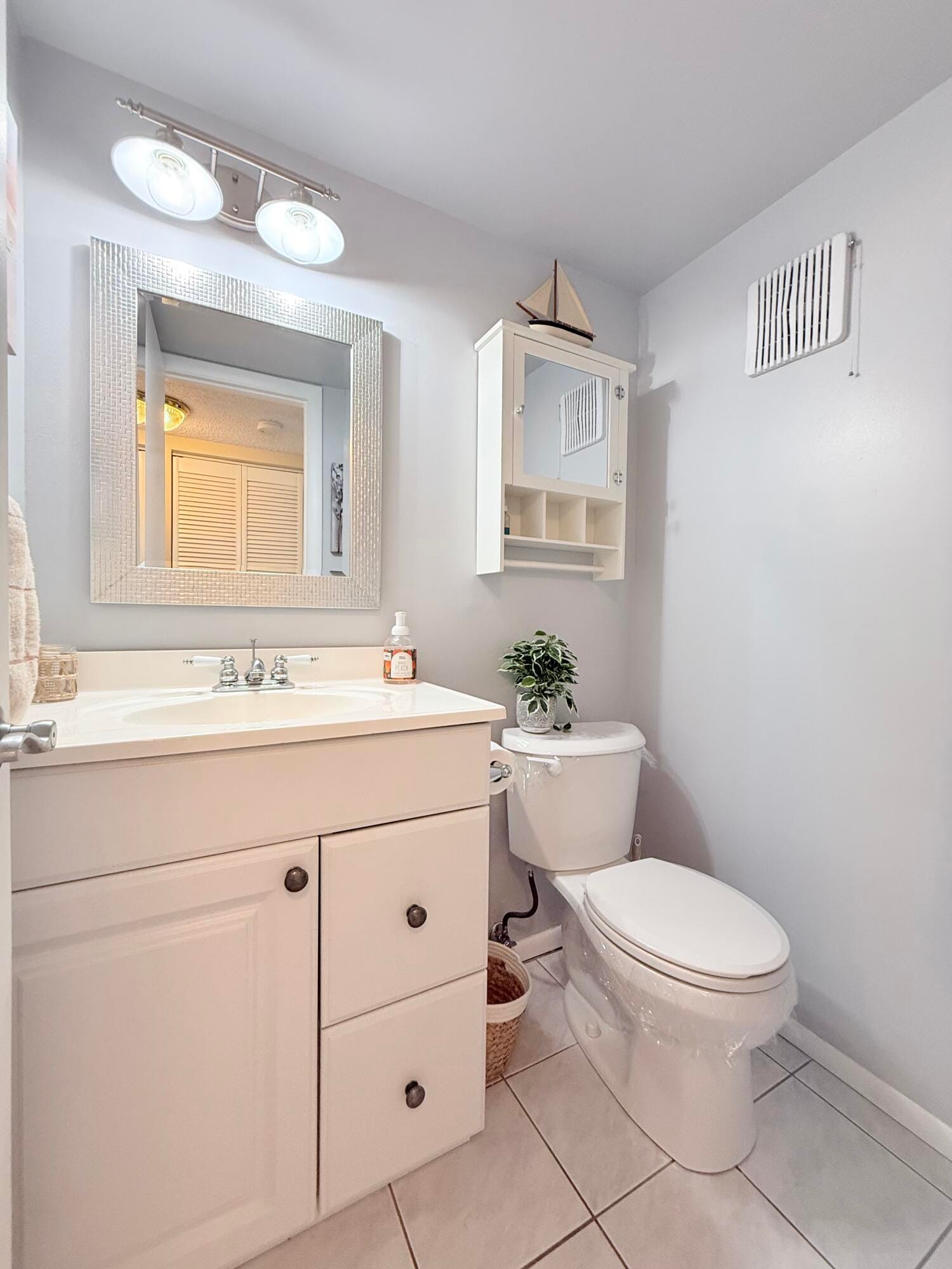 22 Markham A, Deerfield Beach, FL 33442 photo 17