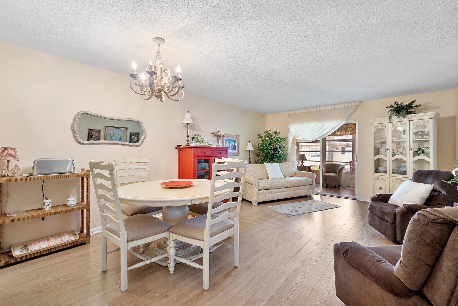 5661 SW 2nd Court 201, Margate, FL 33068