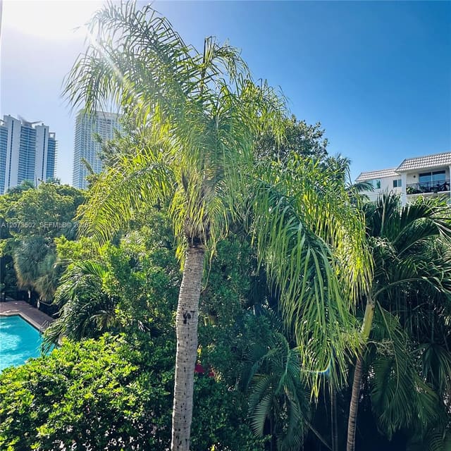 17125 N Bay Road 3311, Sunny Isles Beach, FL 33160