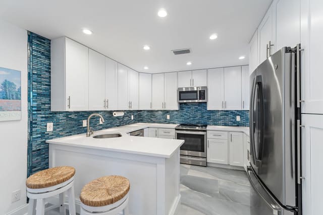 2710 Fairway Drive N, Jupiter, FL 33477
