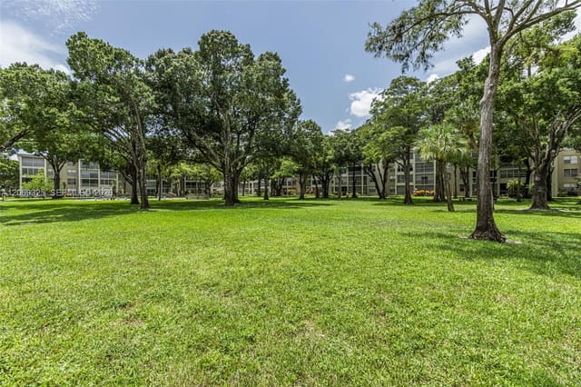 2998 NW 48th Terrace 432, Cypress Chase, Lauderdale Lakes, FL