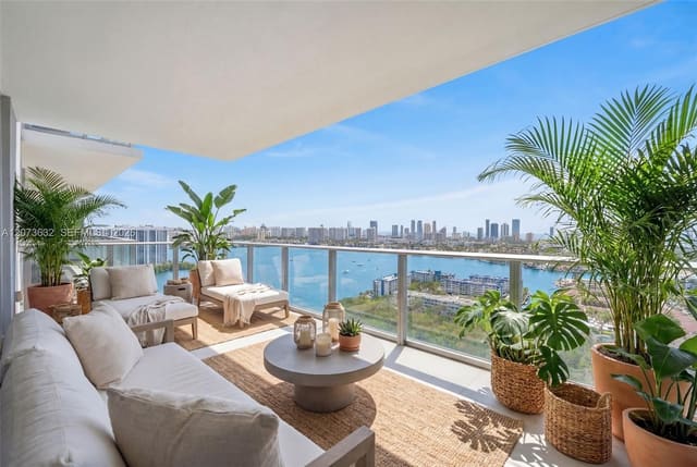 16385 Biscayne Boulevard 2920, sold in The Harbour South Condo, North Miami Beach, FL