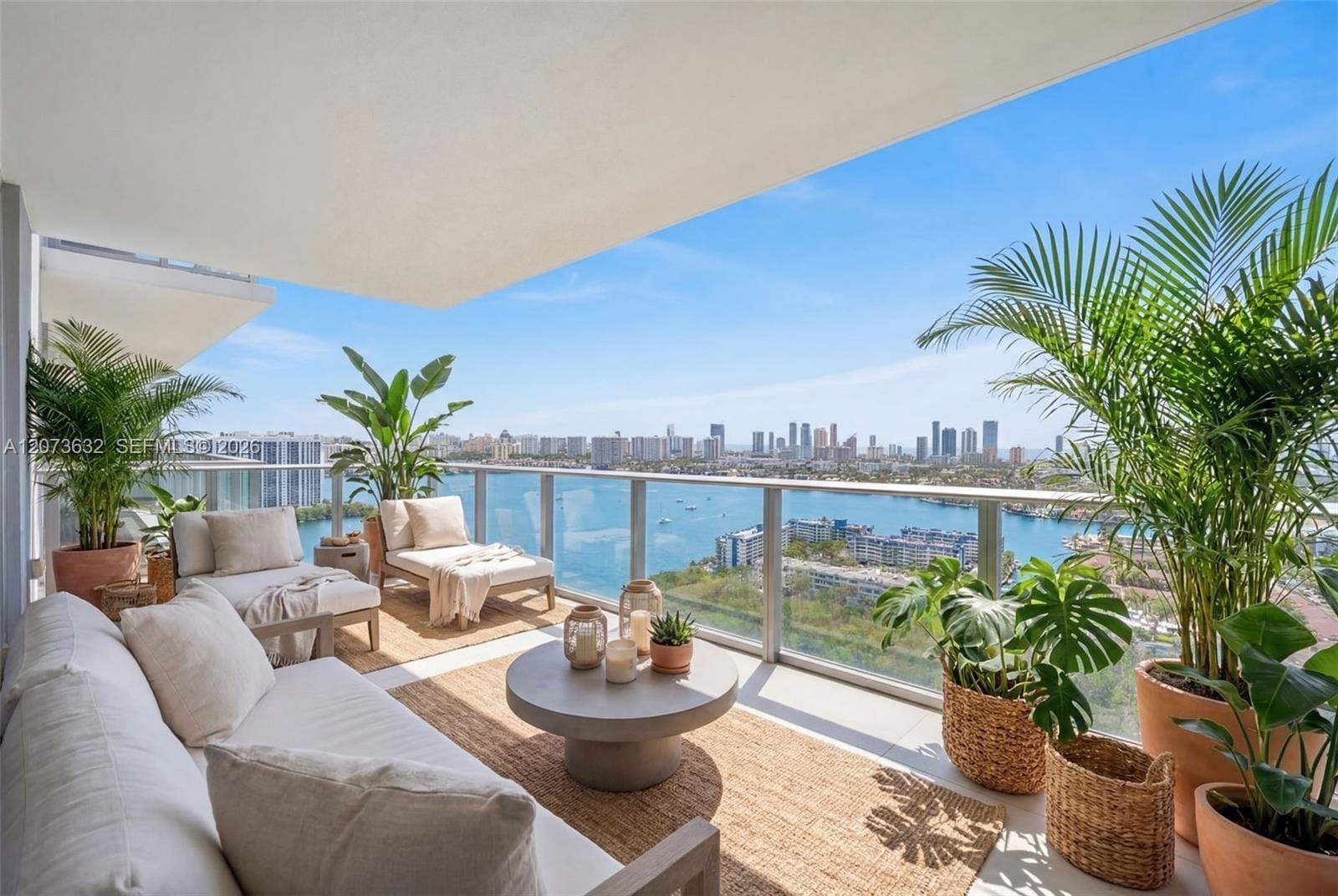 16385 Biscayne Boulevard 2920, North Miami Beach, FL 33160