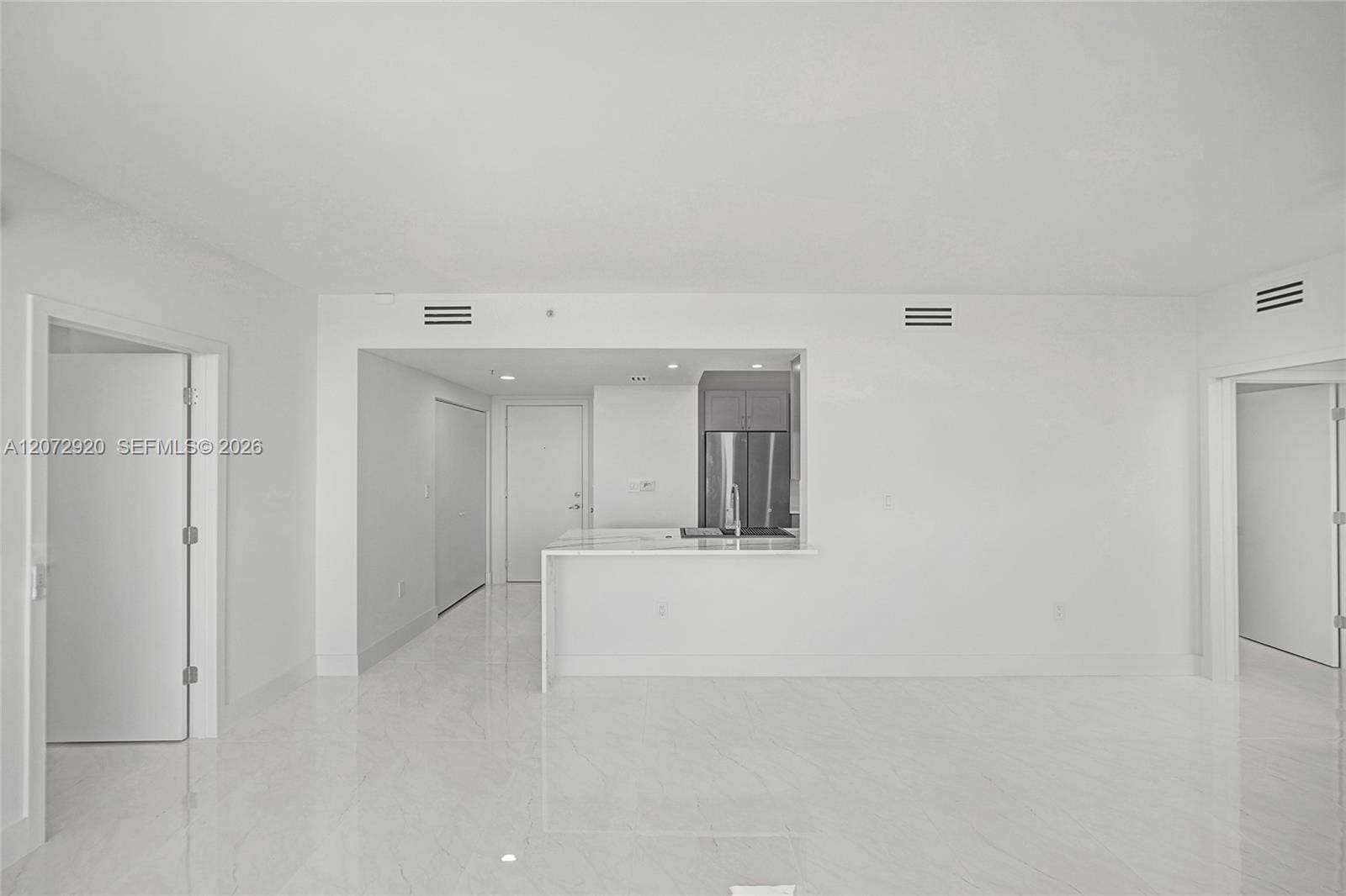 2775 NE 187th Street 514 — photo 4