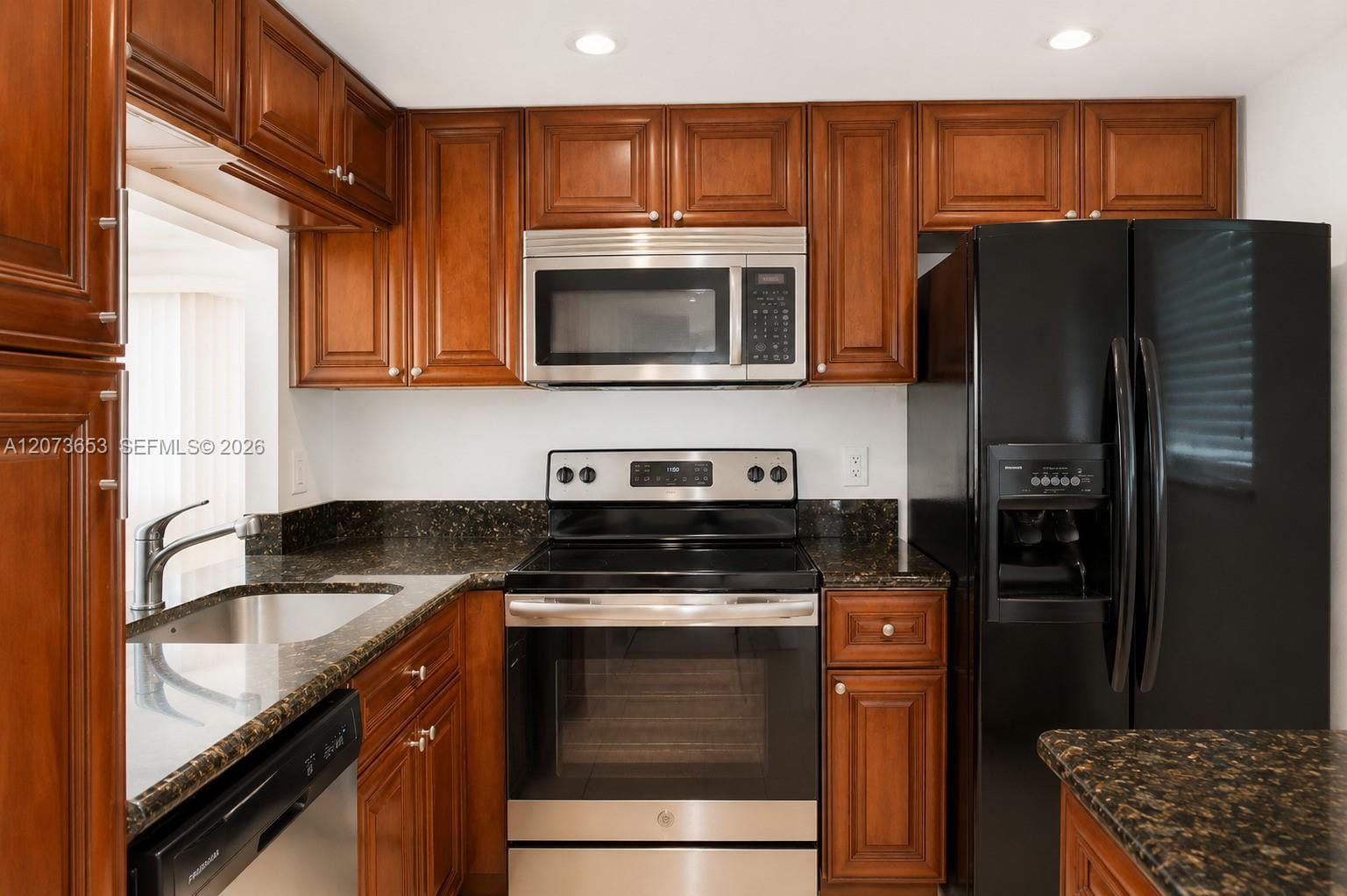 9230 Lagoon Place 411, Davie, FL 33324