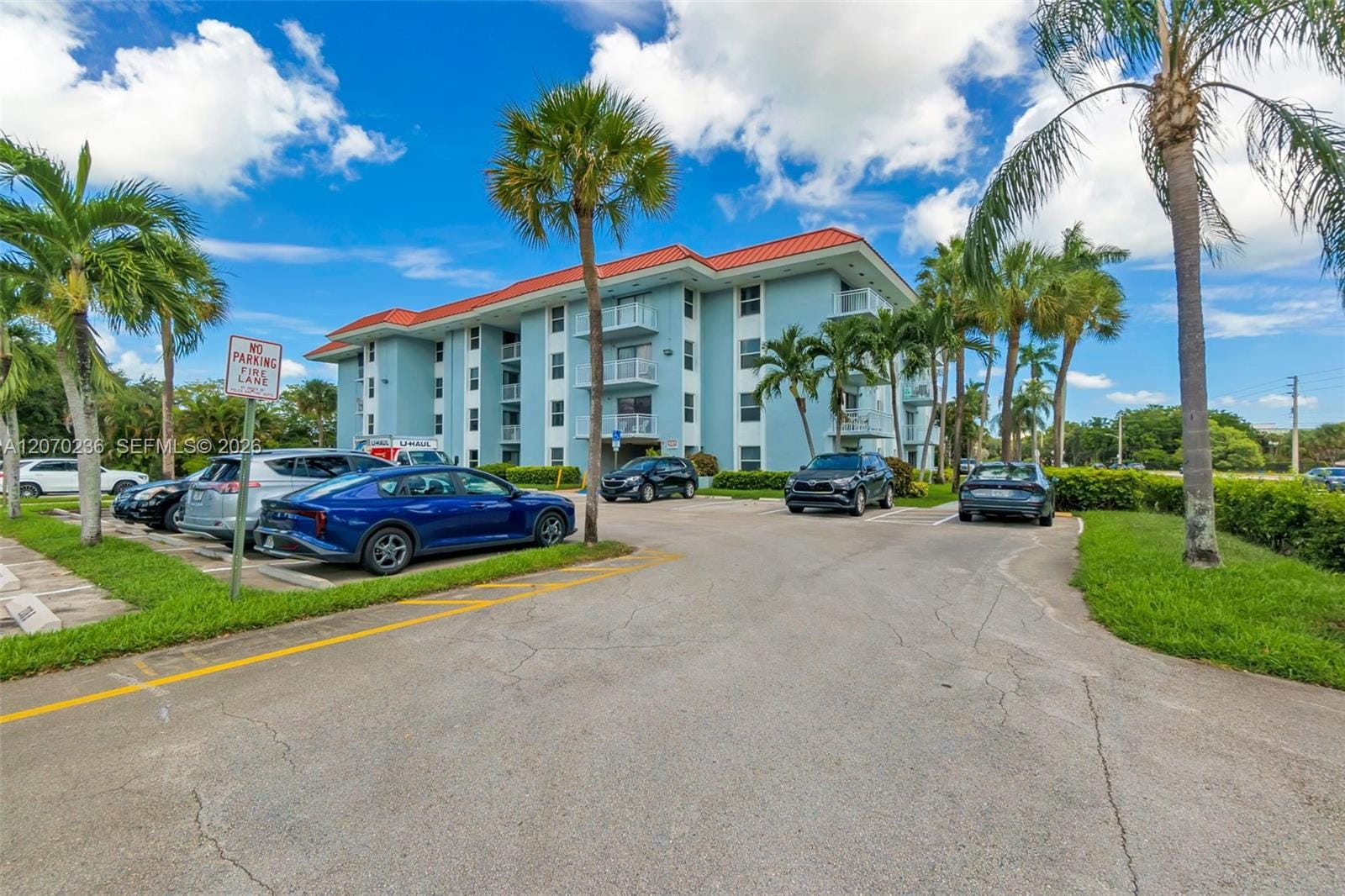 505 S Pine Island Road B207, Plantation, FL 33324