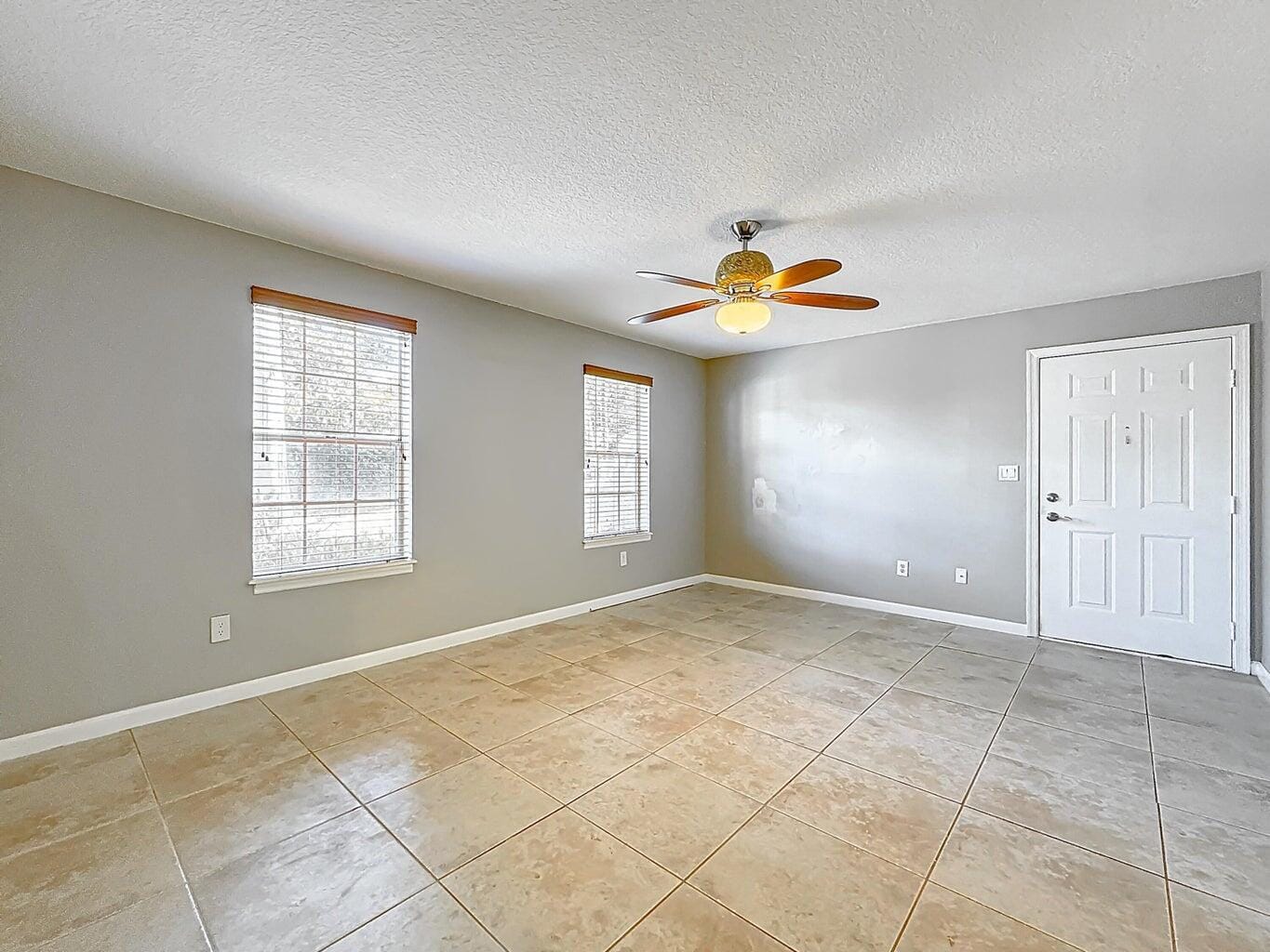 1020 CRYSTAL Way M — photo 7