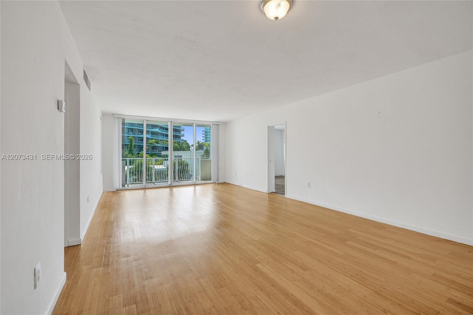 10350 W Bay Harbor Drive 3G — photo 3
