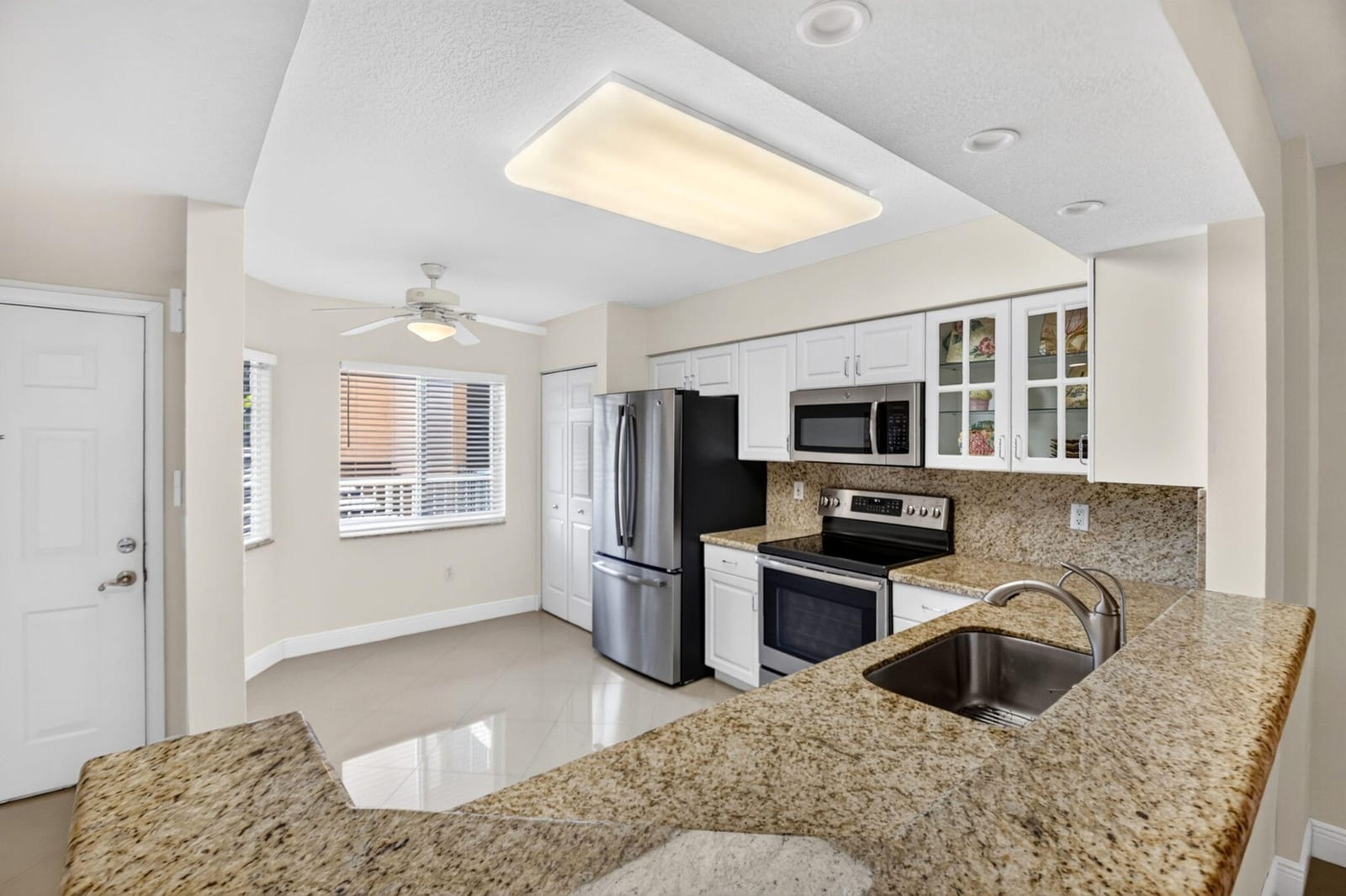 12511 Imperial Isle Drive 205 — photo 4