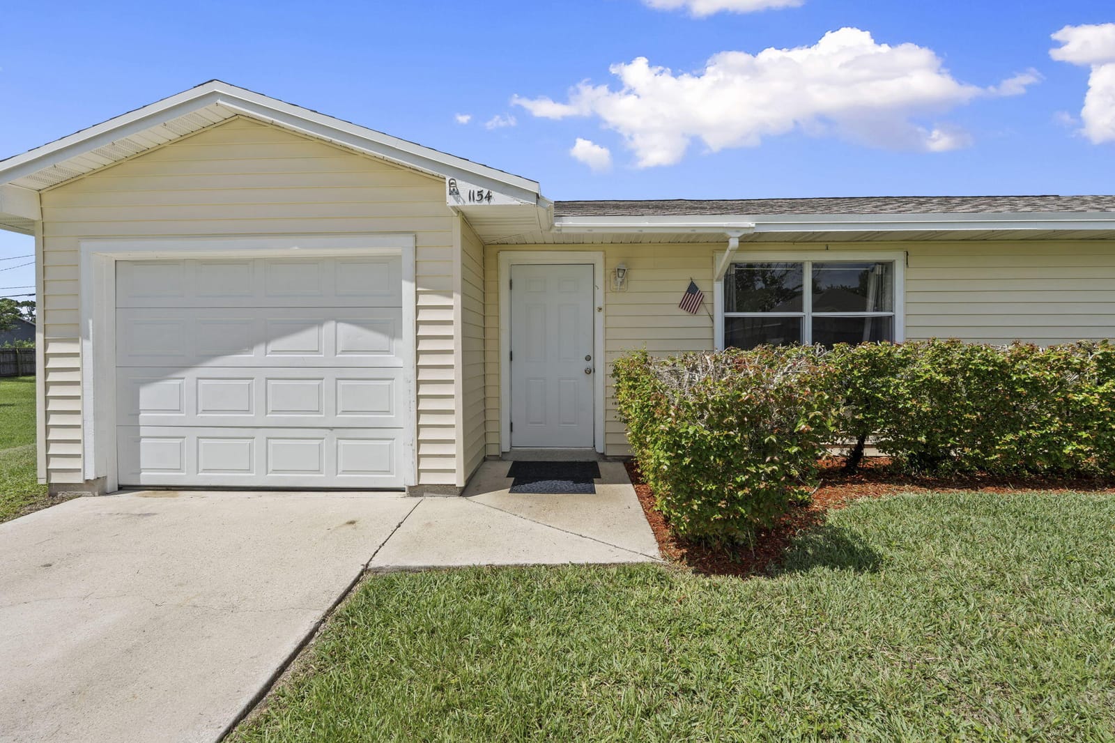 1154 SE Preston Lane, Port St. Lucie, FL 34983 photo 4