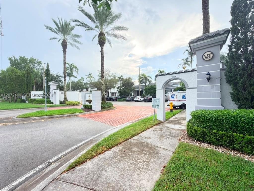 701 SW 148th Avenue 104 — photo 10