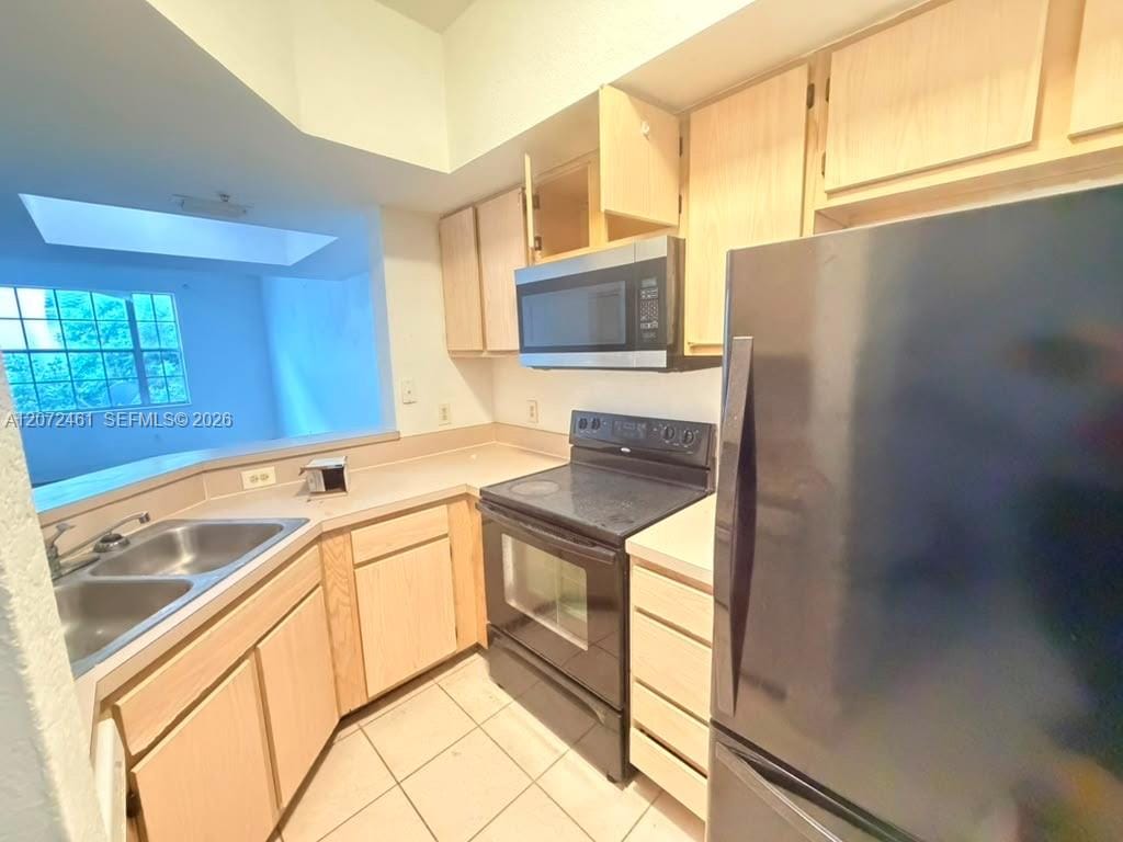 701 SW 148th Avenue 104 — photo 3