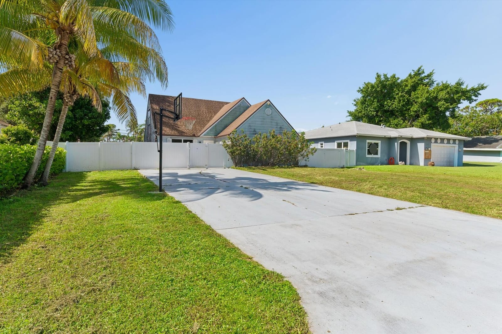 5414 SUNRISE Boulevard — photo 2