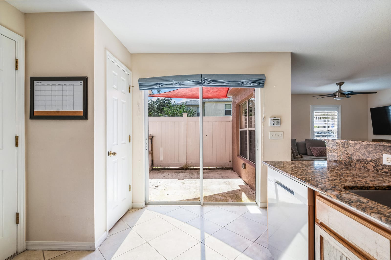 1541 Par Court — photo 12
