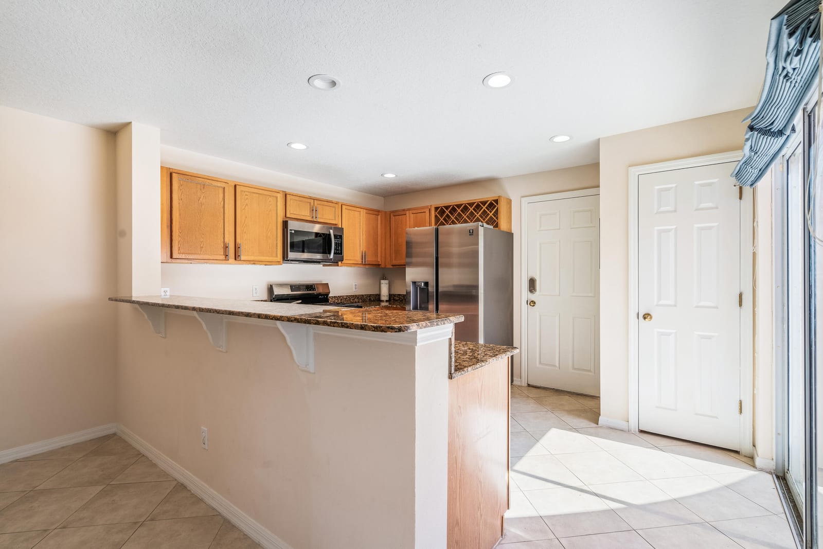 1541 Par Court — photo 10