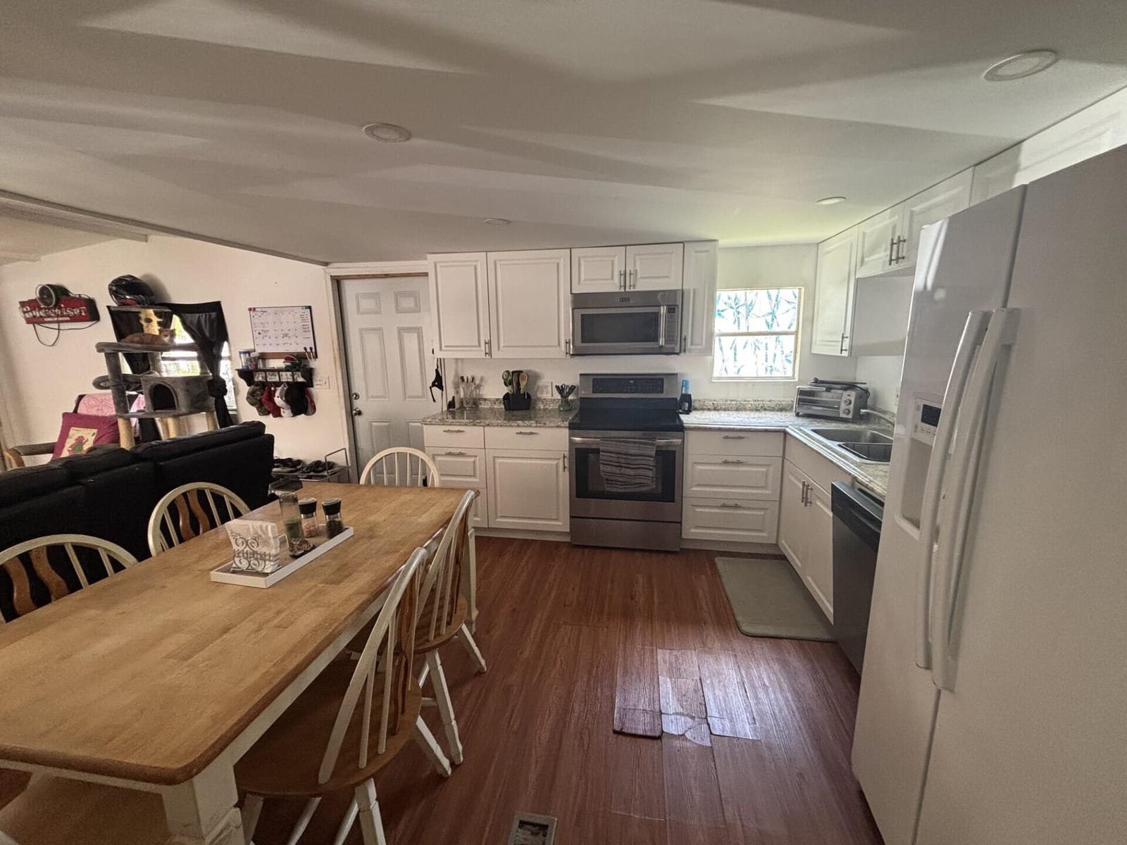 378 Pebblestone Court — photo 8