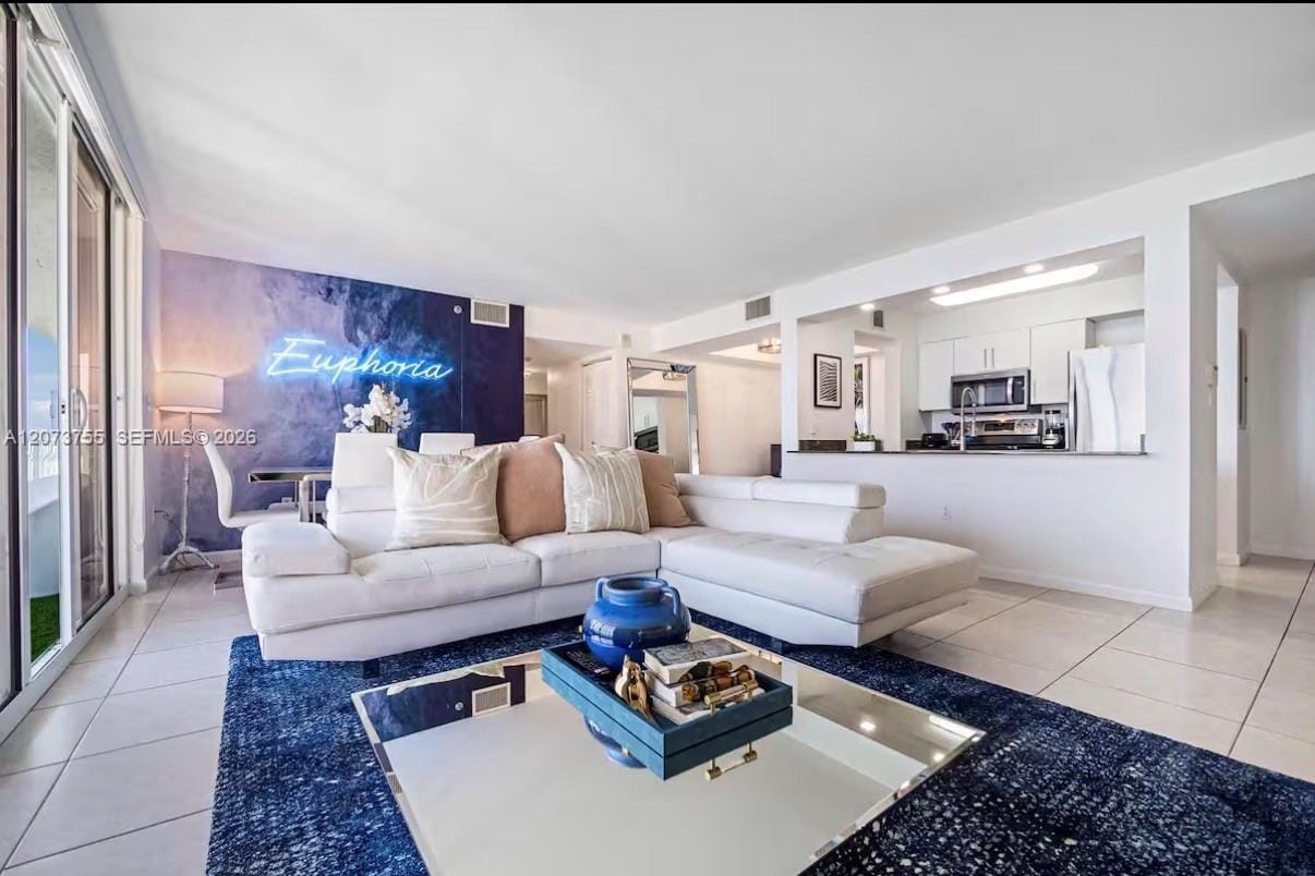 1200 Brickell Bay Drive 4101, Miami, FL 33131 photo 2