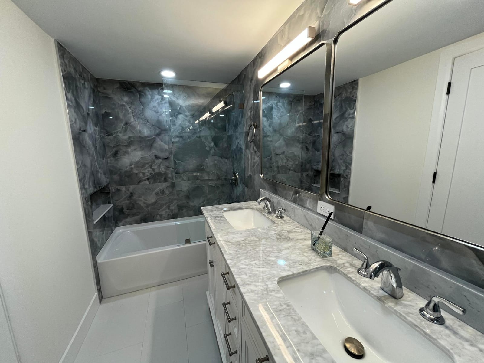 120 W 22ND Street — photo 7