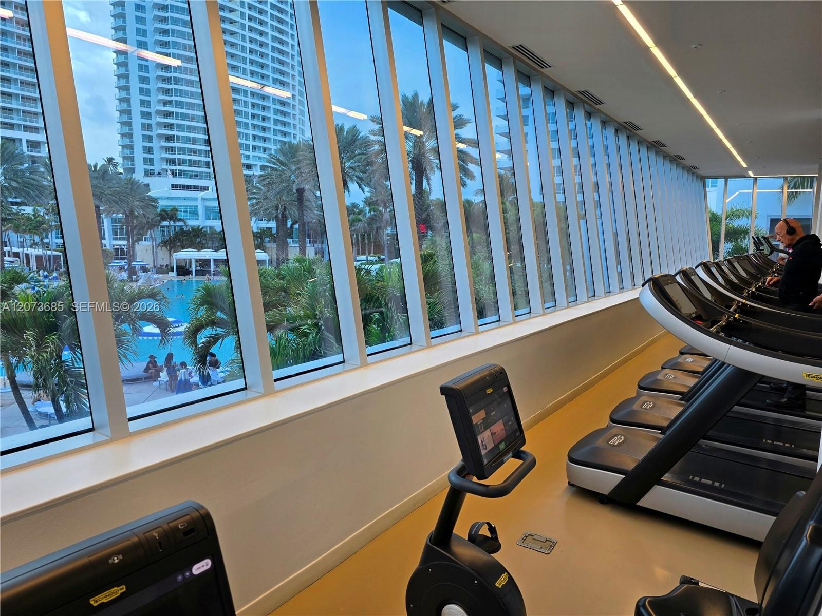 4401 Collins Avenue 1401, Miami Beach, FL 33140 photo 20
