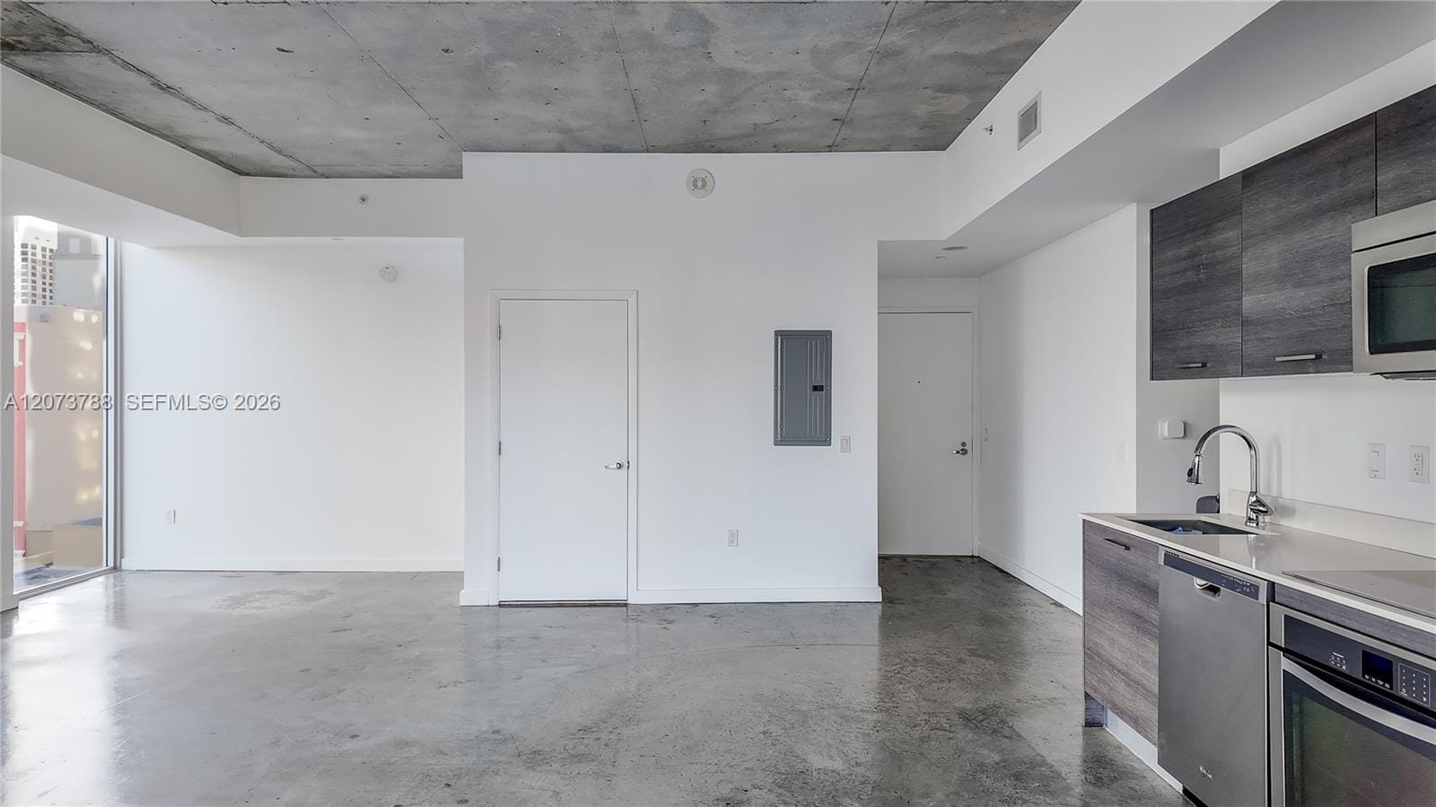 151 SE 1st Street 811 — photo 3