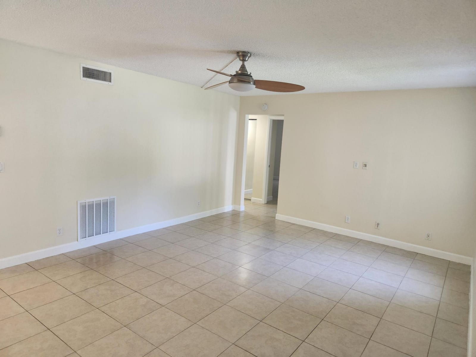 4731 Sable Pine Circle B1, West Palm Beach, FL 33417 photo 4