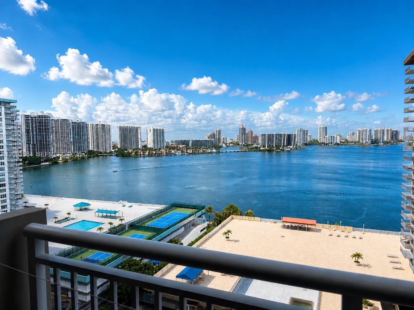 250 174th Street 1615