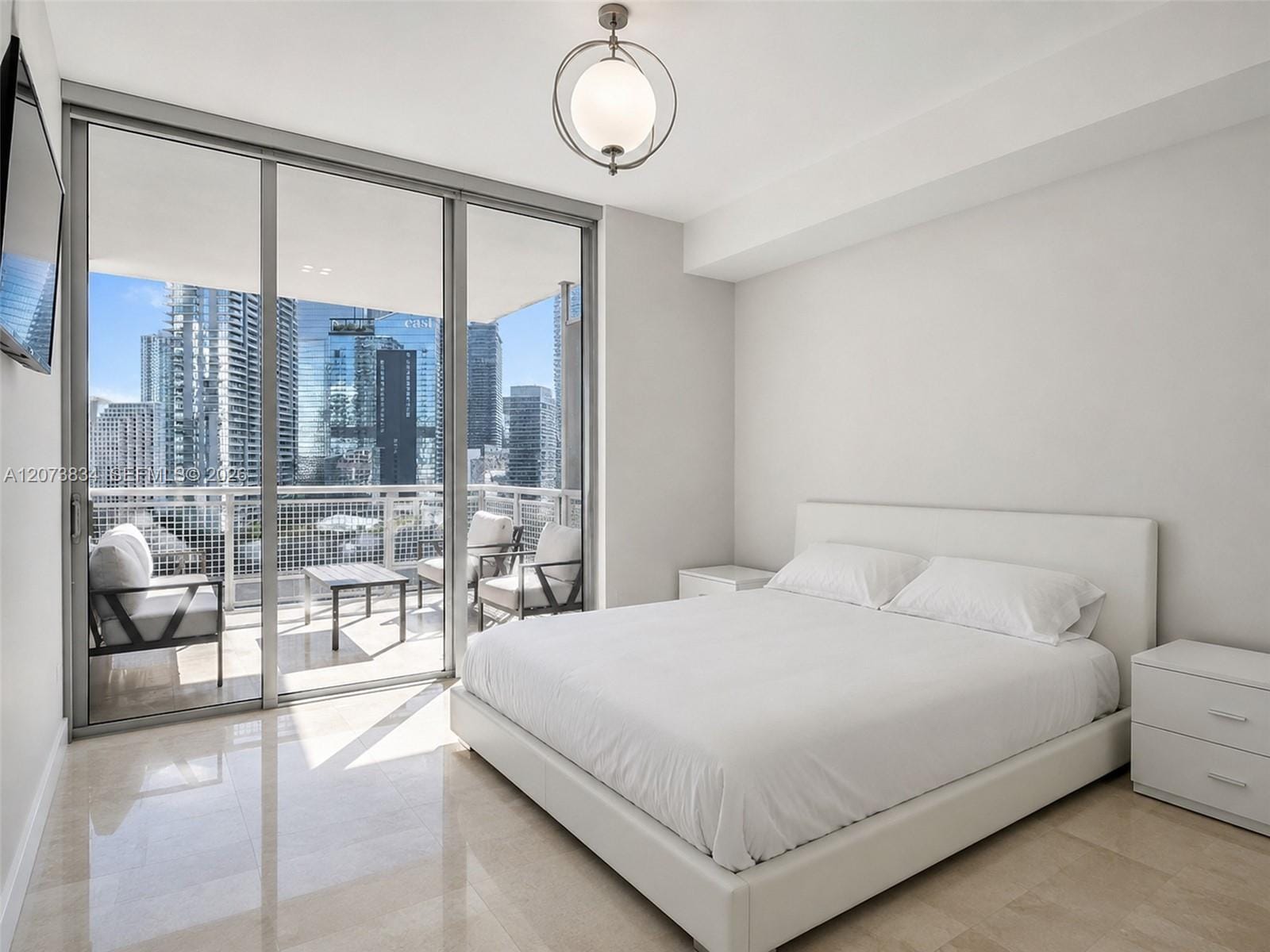 350 S Miami Avenue 2304, Miami, FL 33130 photo 16